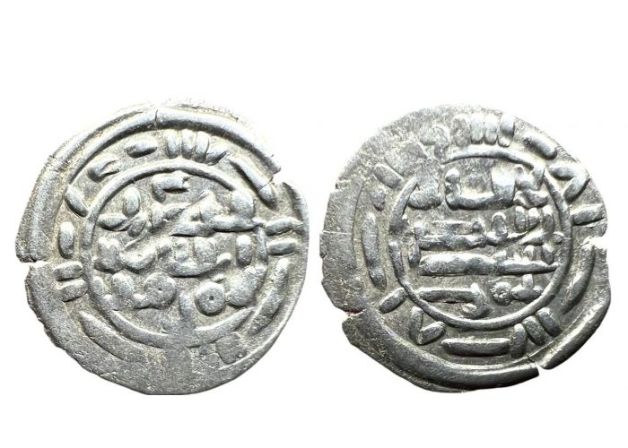 سديسي الدولة الزيادية على طراز الدولة الرسية - 3368 -